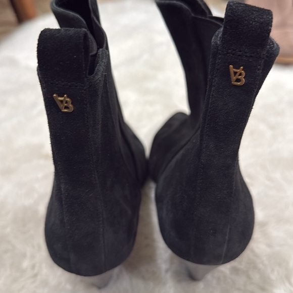 veronica beard suede booties 10